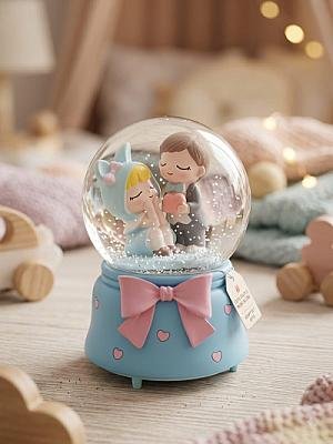 Love snow globe 